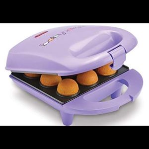 Babycakes mini cake pops maker